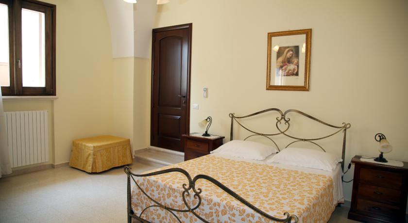 B&B Borgosolare Specchia Rom bilde