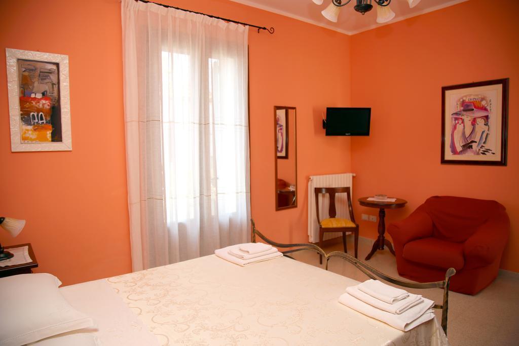 B&B Borgosolare Specchia Rom bilde